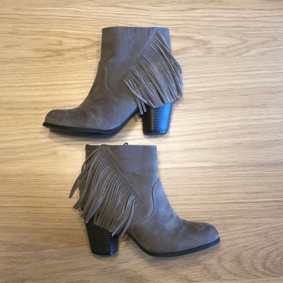 Madden Girl fringe heeled booties. - Picture 2 of 10
